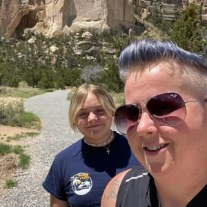 Meet your Posher, Crystal